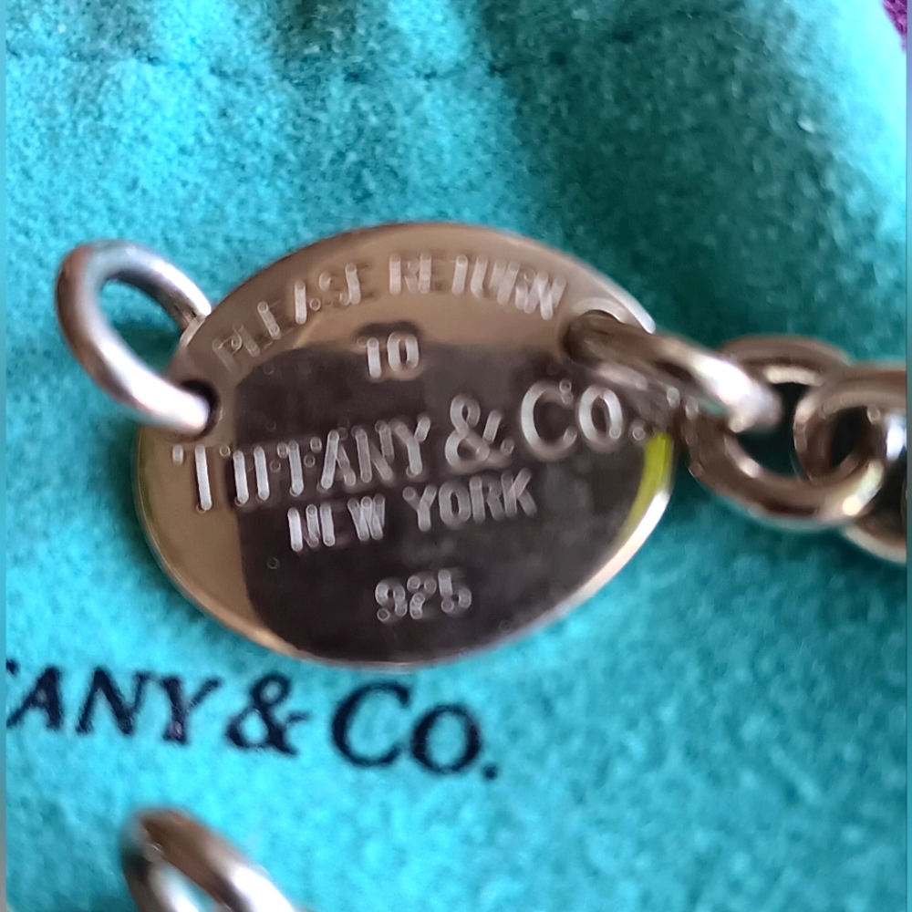 Tiffany & Co Return to Tiffany's Oval Ne klace